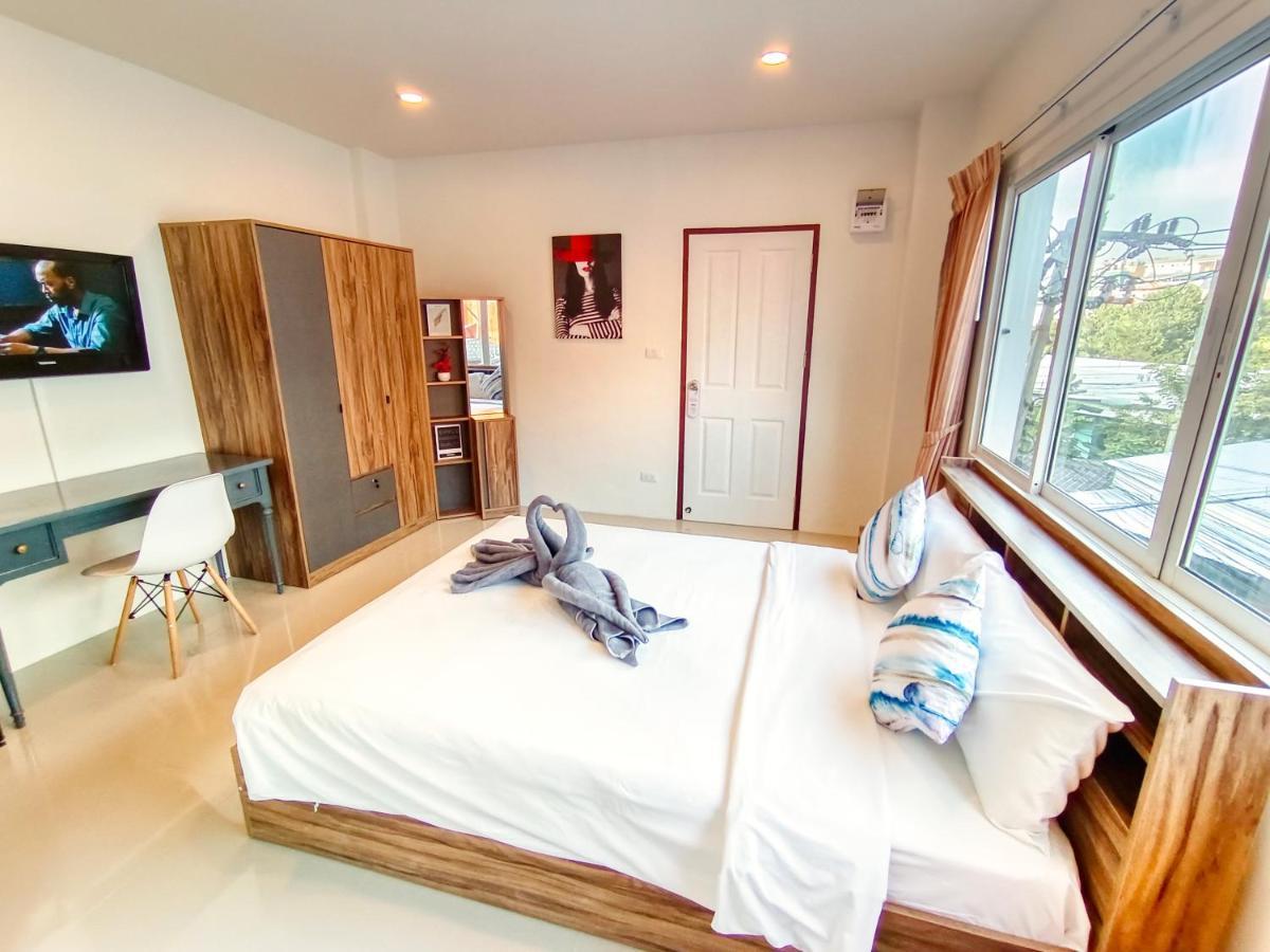 Sailor Hotel Паттая Екстер'єр фото