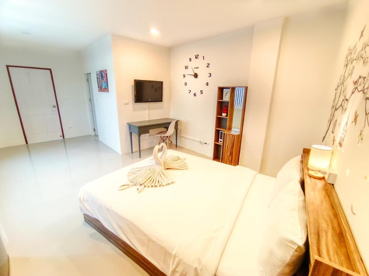 Sailor Hotel Паттая Екстер'єр фото