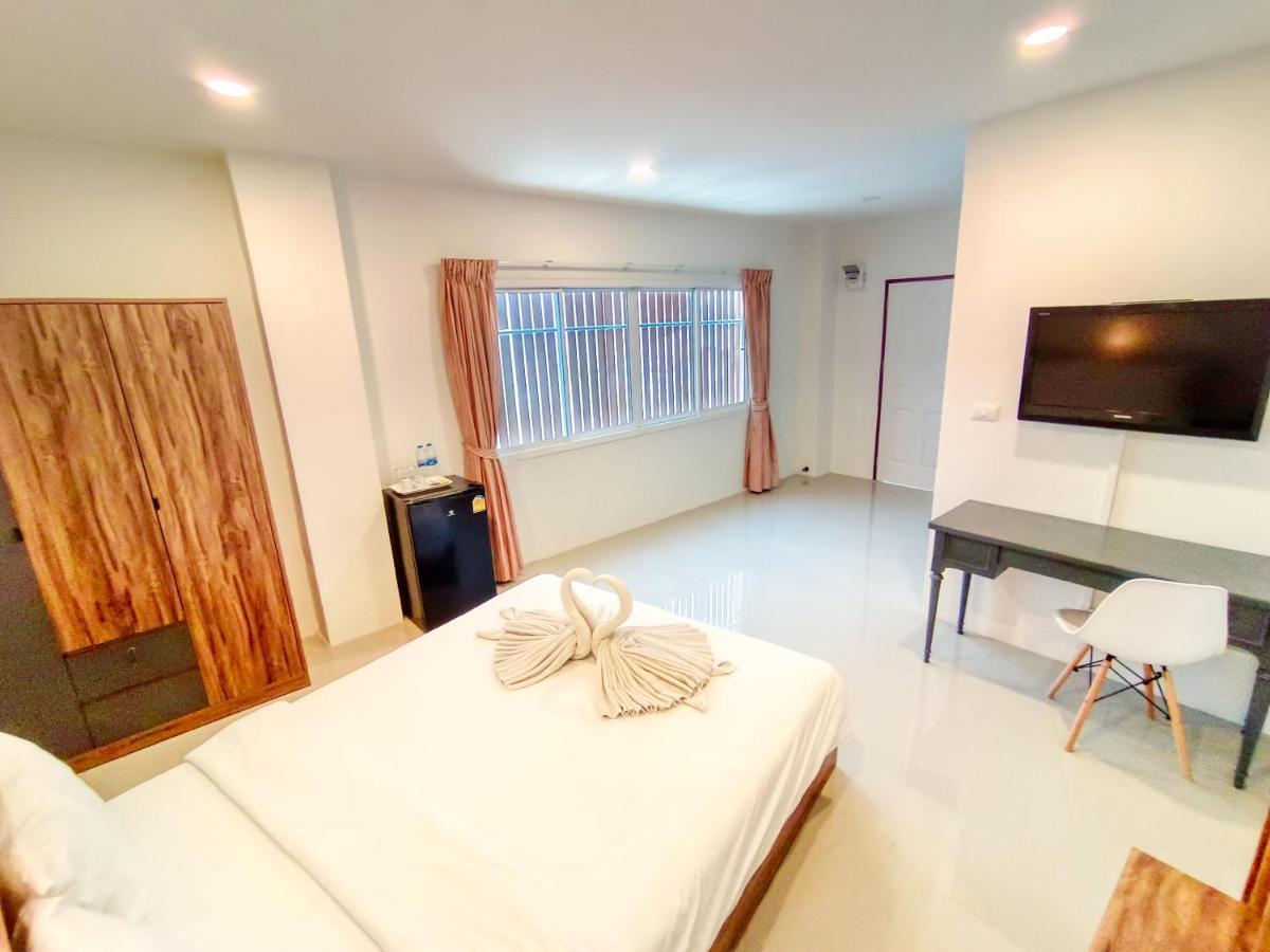 Sailor Hotel Паттая Екстер'єр фото